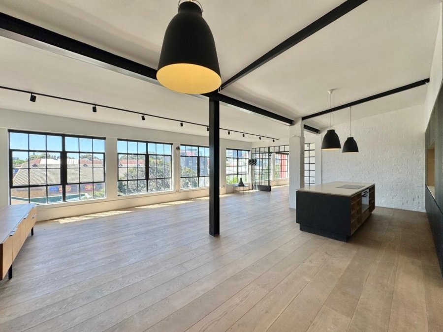 1 Bedroom Property for Sale in Woodstock Western Cape